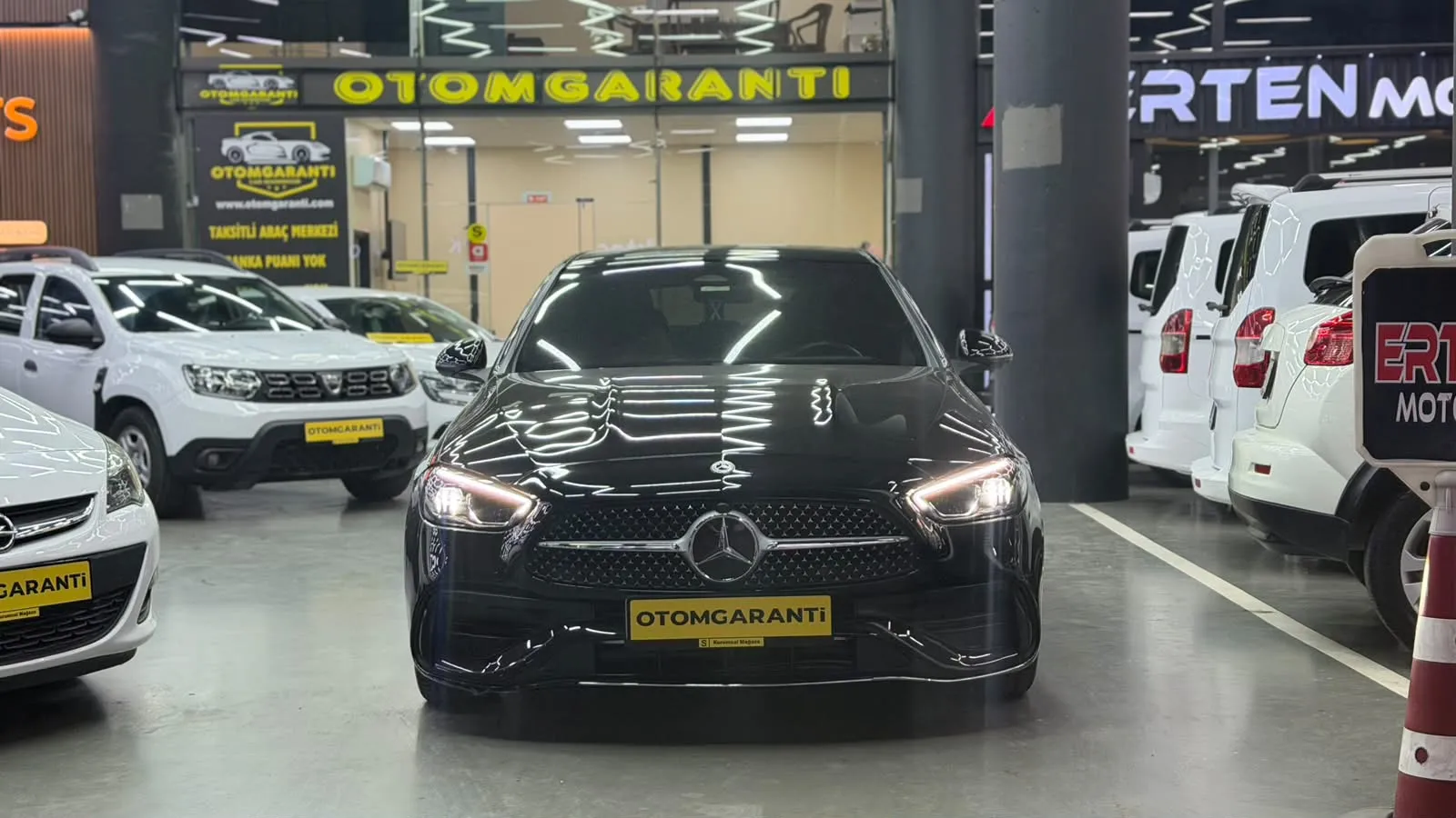 MERCEDES C200 4MATİC 9G-TRONIC